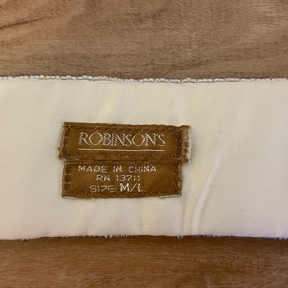 Vintage Robinson’s White Patterned Beaded Belt - Size M/L main image 7